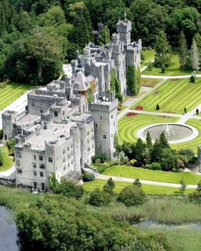 1. Ashford Castle Hotel - Mayo, Irlandia