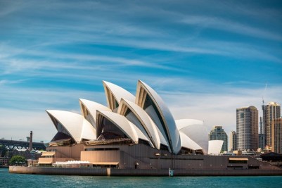 6. RUMAH OPERA SYDNEY